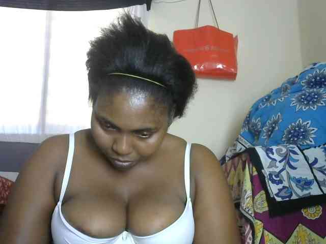 Sweetmama02 webcam