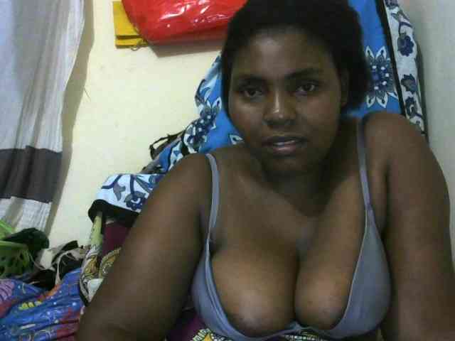 Sweetmama02 webcam
