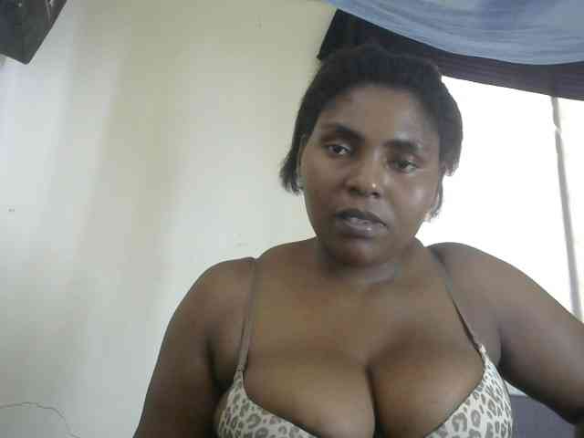 Sweetmama02 webcam