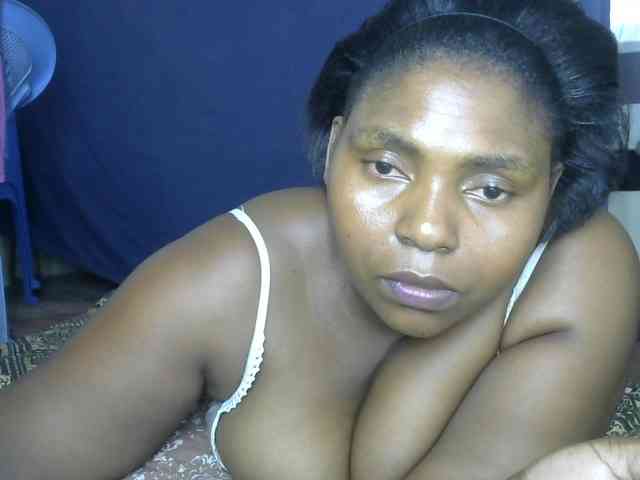 Sweetmama02 webcam