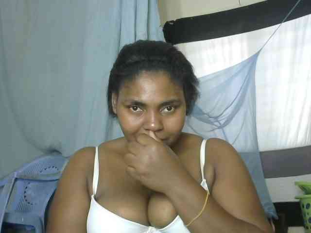 Sweetmama02 webcam