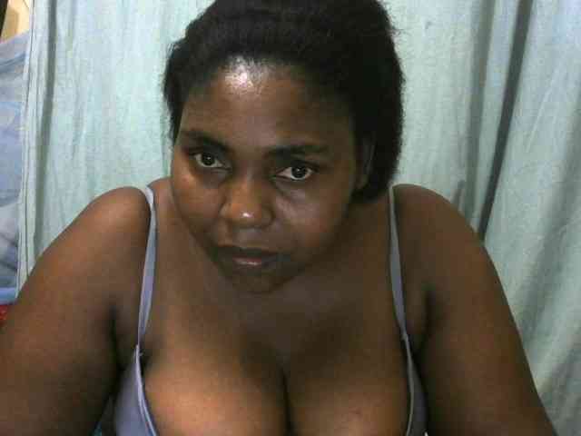 Sweetmama02 webcam