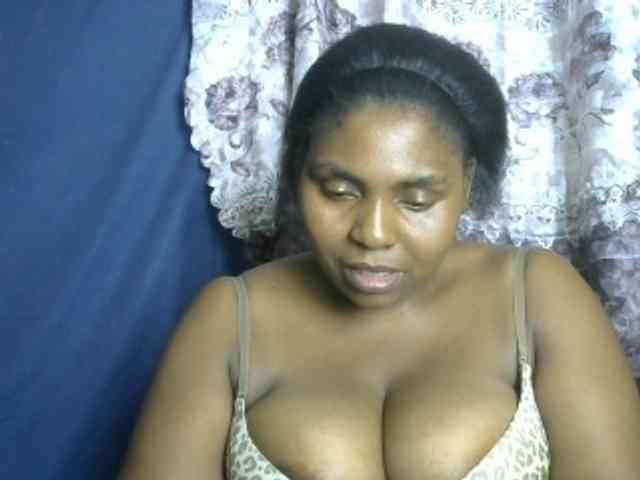 Sweetmama02 webcam