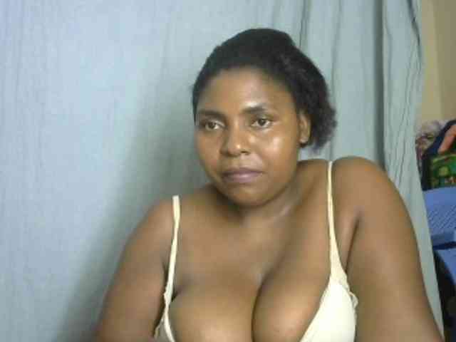 Sweetmama02 webcam