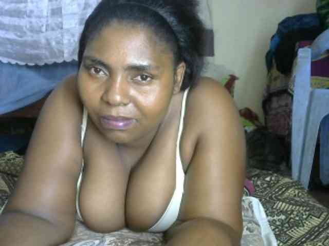 Sweetmama02 webcam