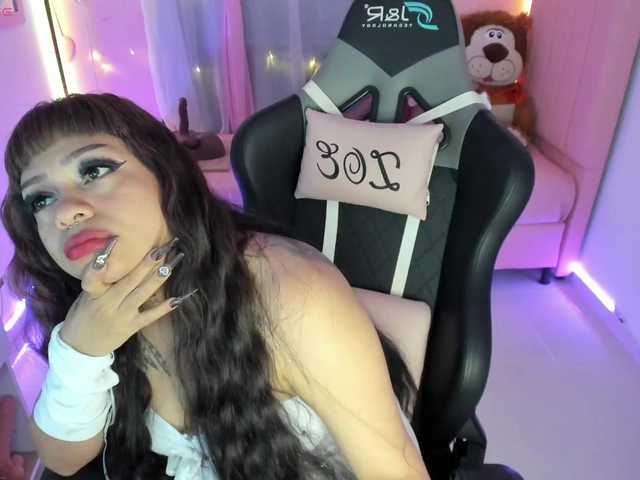 zoe-sullivan webcam bongacams model stream image