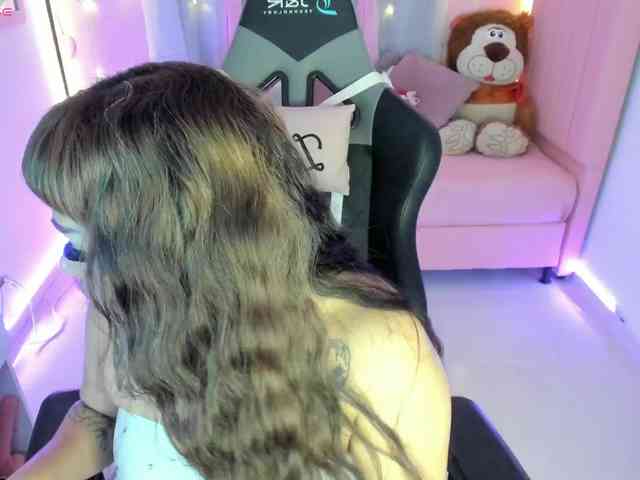 zoe-sullivan webcam