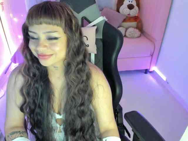 zoe-sullivan webcam