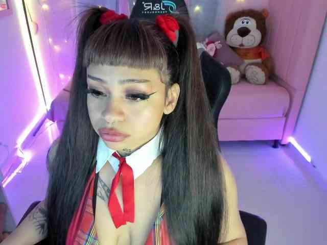 zoe-sullivan webcam