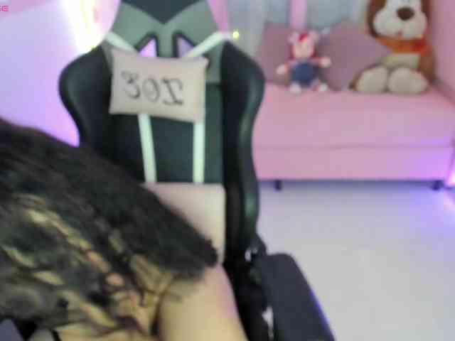 zoe-sullivan webcam