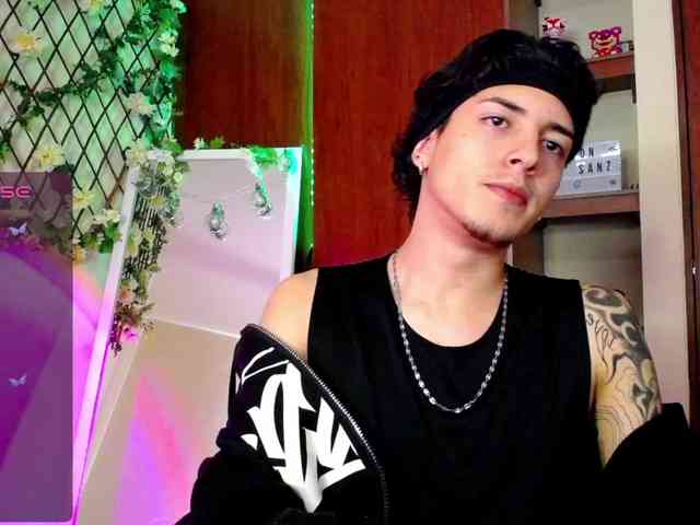 Aaron-Sanz18