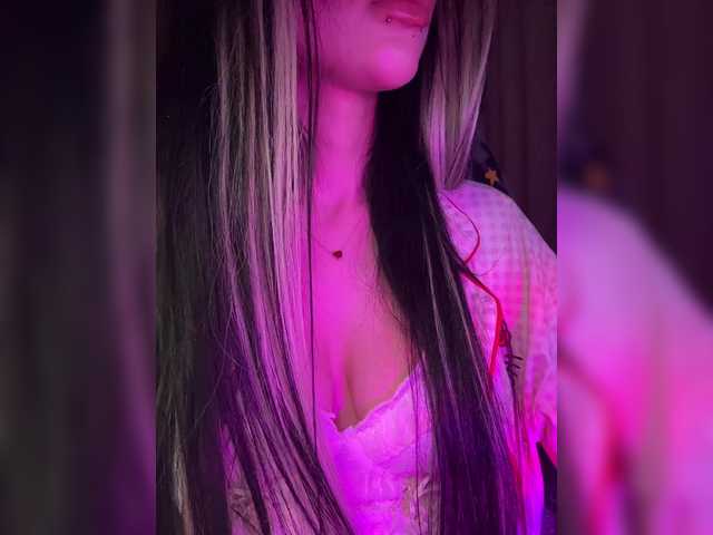 LeCriss's BongaCams show and profile