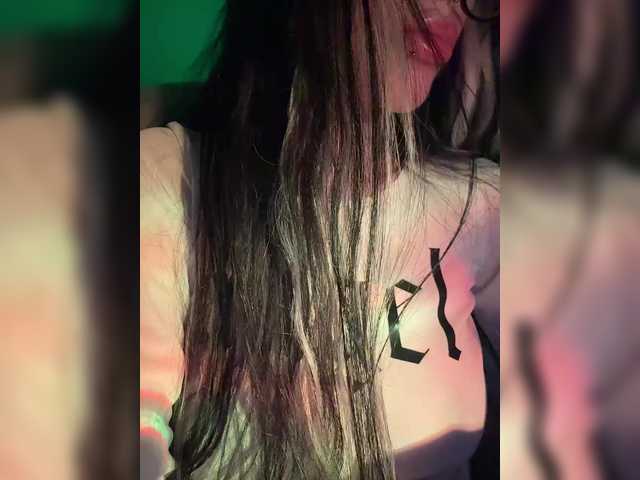 LeCriss's BongaCams show and profile