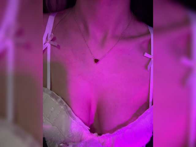 LeCriss Live Cam on BongaCams