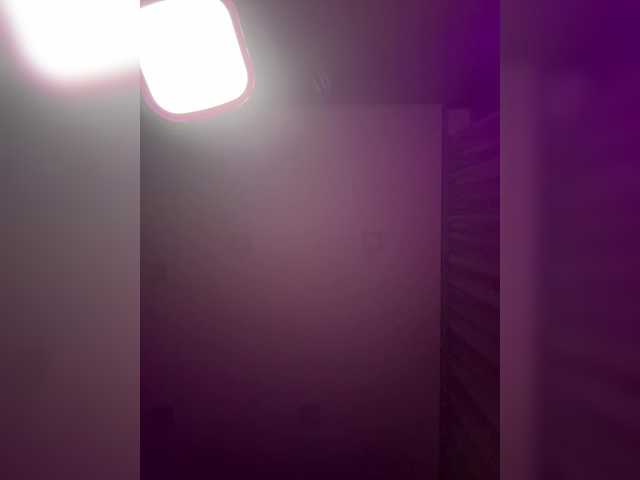 LeCriss's BongaCams show and profile