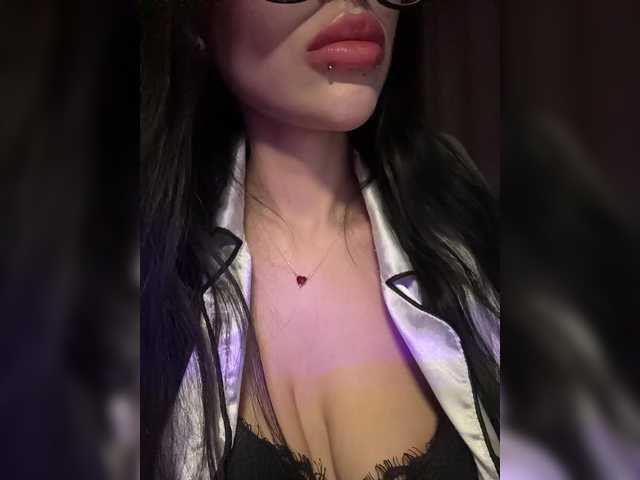 LeCriss's BongaCams show and profile