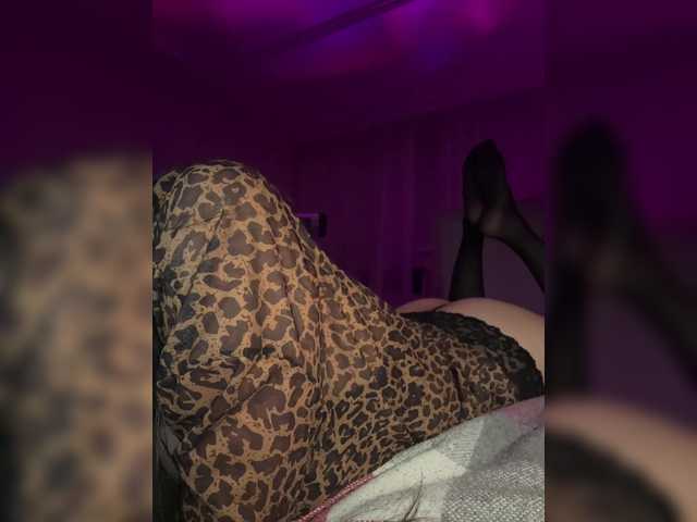 LeCriss's BongaCams show and profile