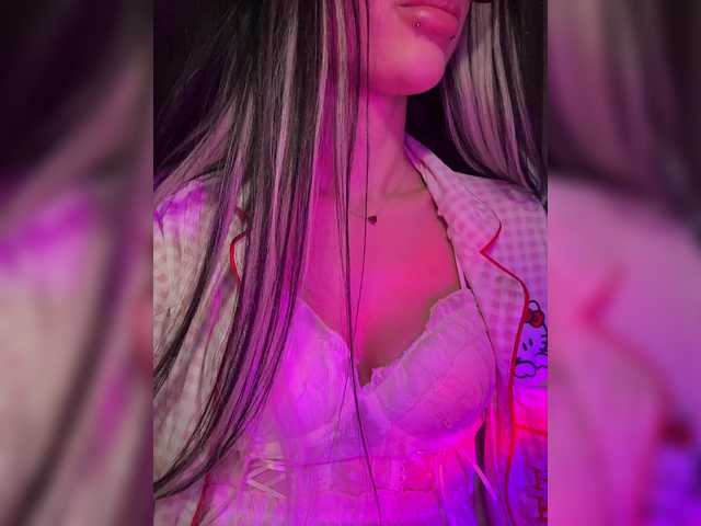 LeCriss's BongaCams show and profile