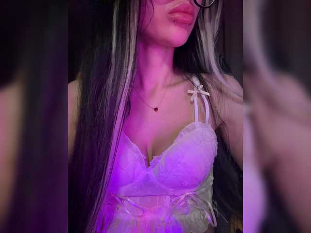 LeCriss's BongaCams show and profile