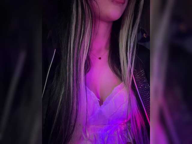 LeCriss's BongaCams show and profile