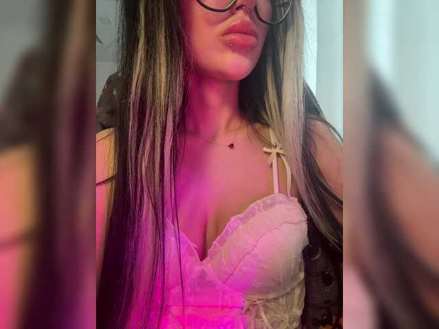 LeCriss's BongaCams show and profile