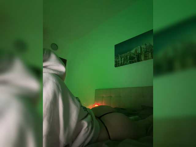 LeCriss's BongaCams show and profile