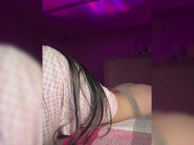 LeCriss's BongaCams show and profile