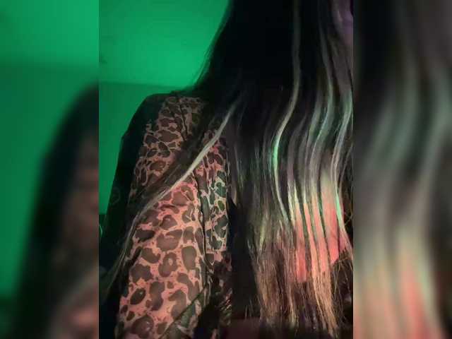 LeCriss's BongaCams show and profile