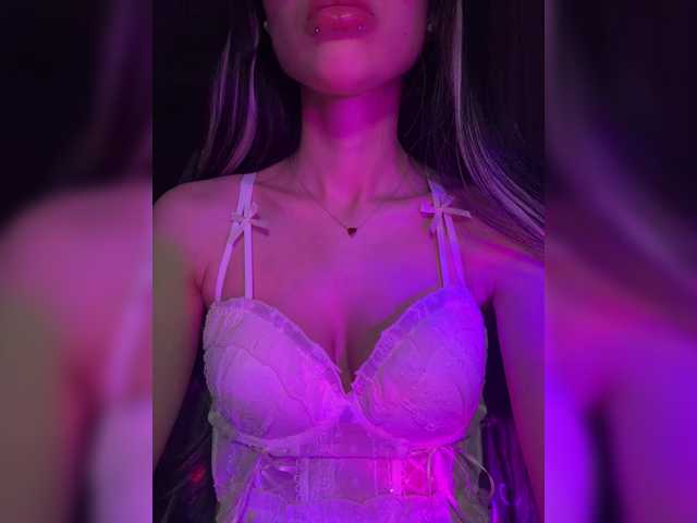 LeCriss's BongaCams show and profile