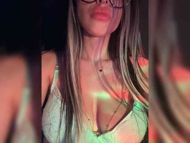 chatroom porn LeCriss