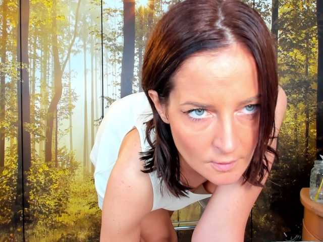 SatyneQueen's BongaCams show and profile