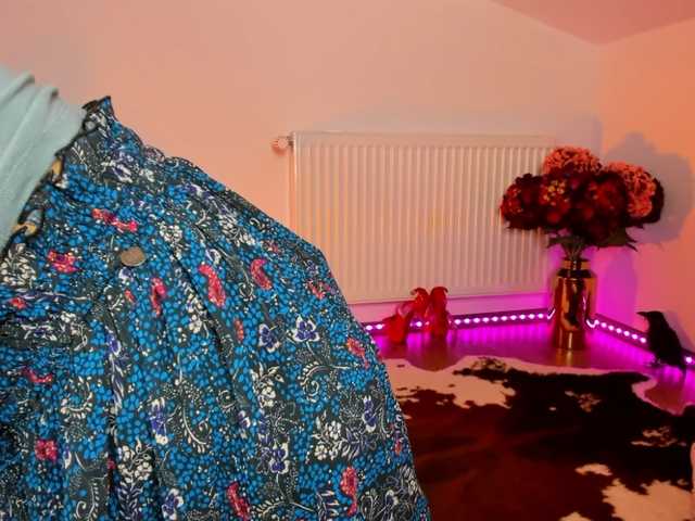 SatyneQueen's BongaCams show and profile