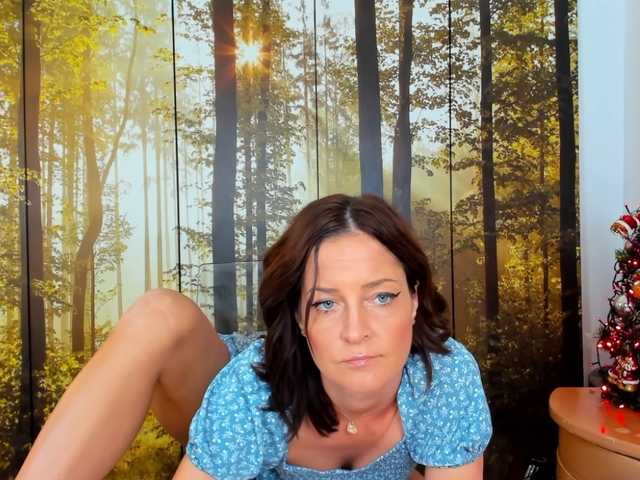 SatyneQueen's BongaCams show and profile