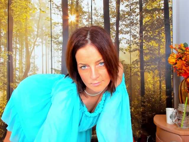 SatyneQueen's BongaCams show and profile