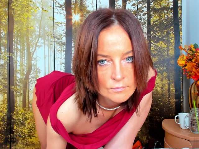 SatyneQueen live cam profile