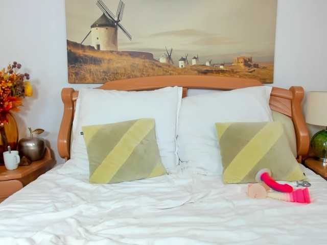 SatyneQueen's BongaCams show and profile