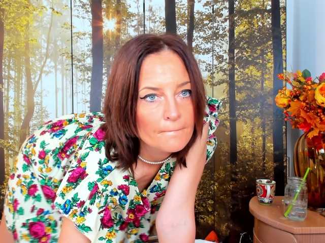 SatyneQueen's BongaCams show and profile