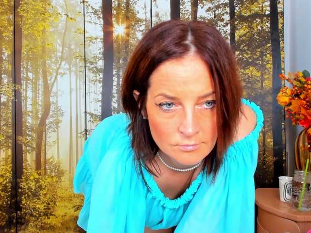 SatyneQueen's BongaCams show and profile