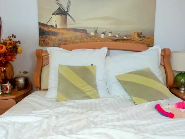 SatyneQueen's BongaCams show and profile