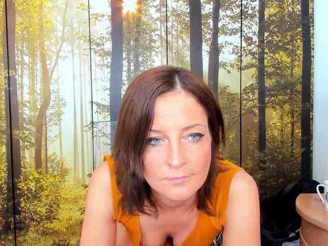 SatyneQueen webcam