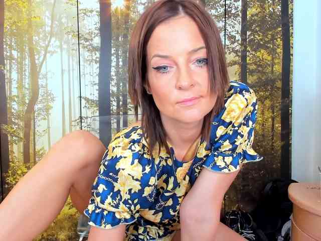 SatyneQueen webcam