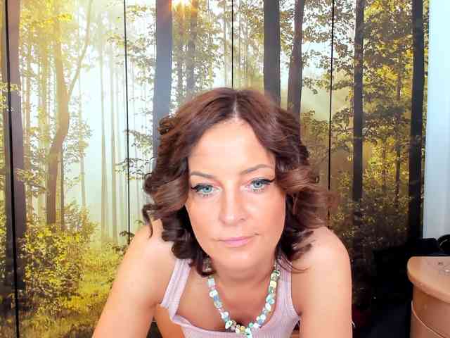 SatyneQueen webcam