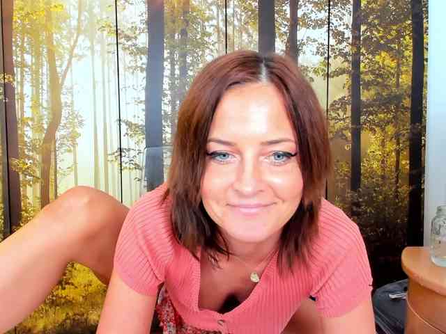 SatyneQueen webcam