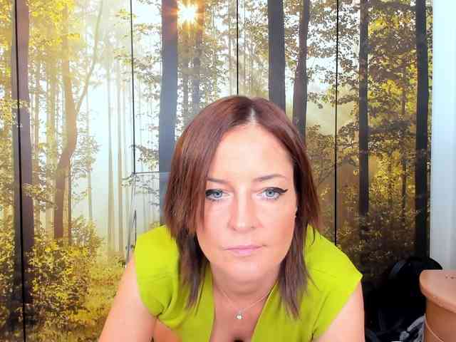SatyneQueen webcam