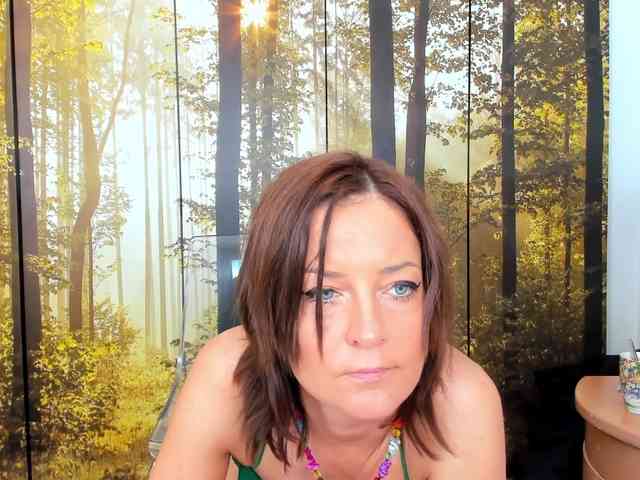 SatyneQueen webcam
