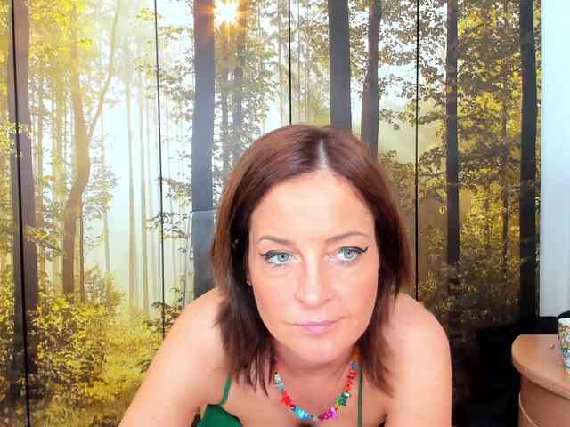 SatyneQueen webcam
