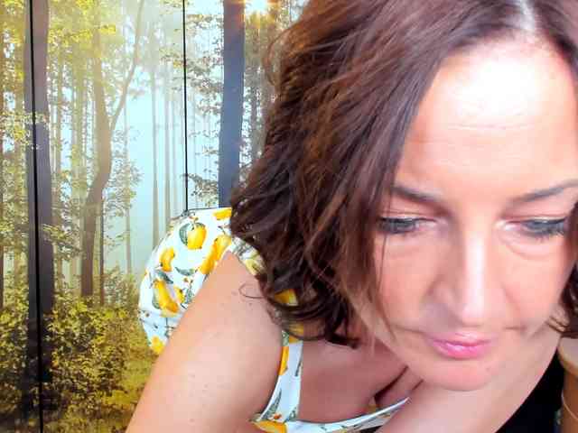 SatyneQueen webcam