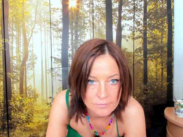 SatyneQueen webcam