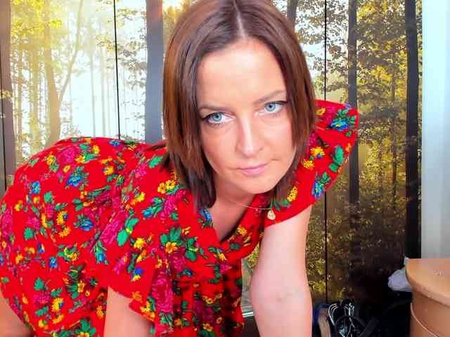 SatyneQueen webcam