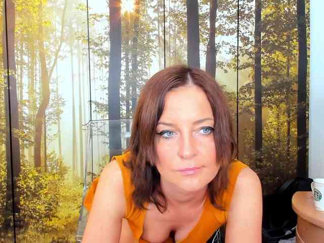SatyneQueen webcam